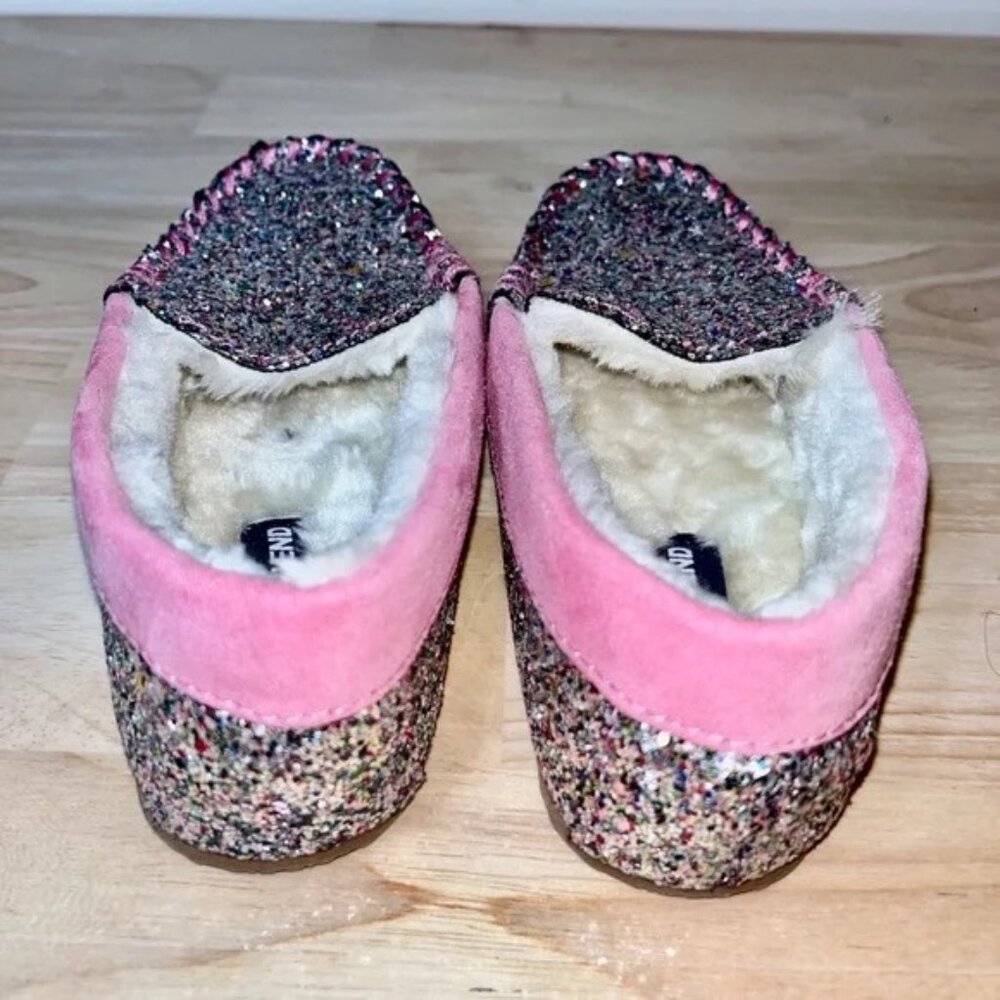 🥿 Land's End Kids' Moccasin Slippers – Size 12 – Excellent Condition! - Picture 11 of 11